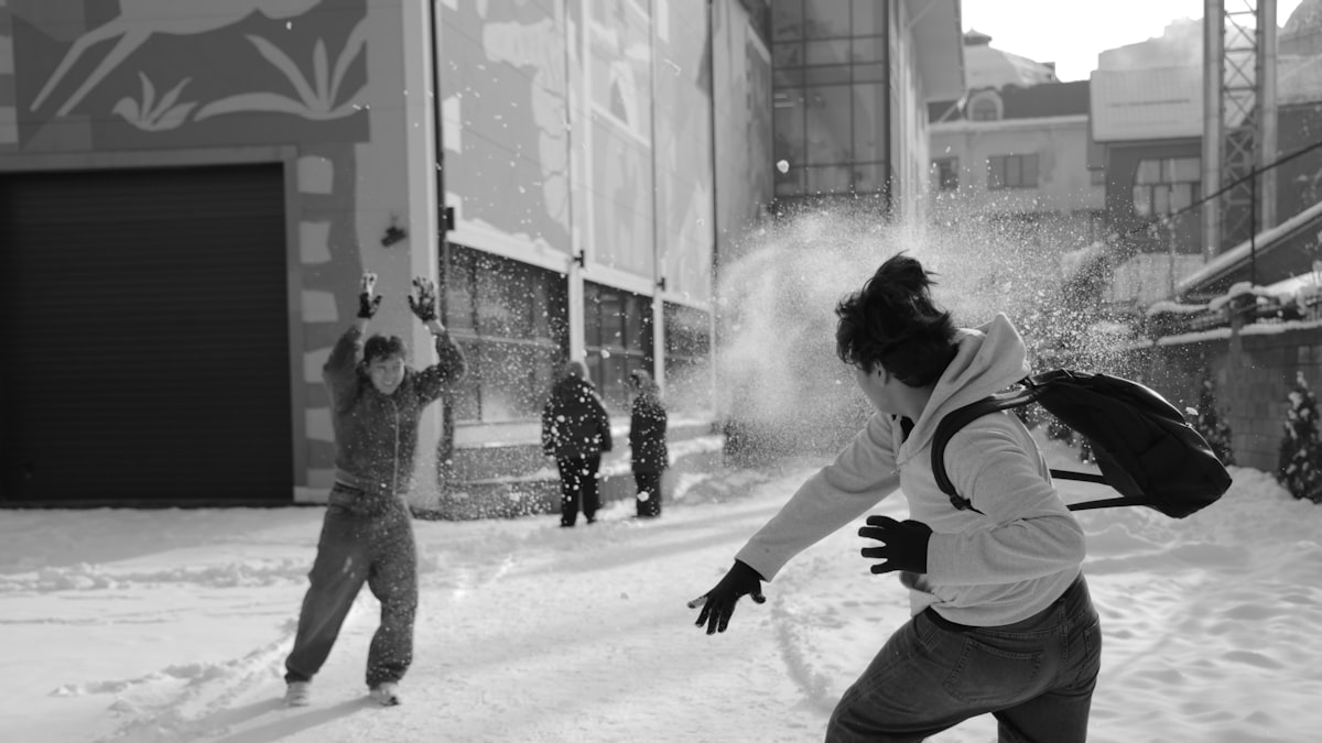 snow-man-facilitating-interaction