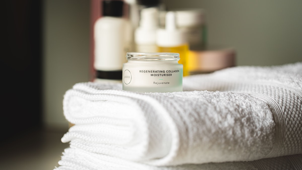 minimal-korean-skincare-routine-bathroom-shelf