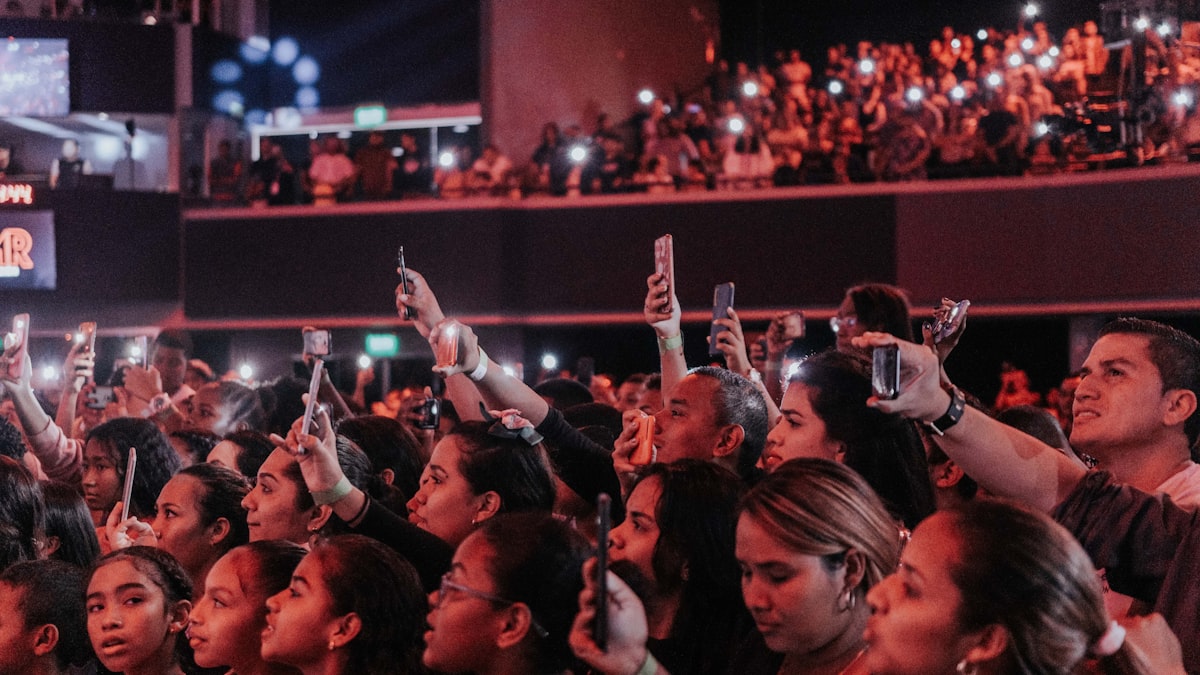kpop concert crowd cheering